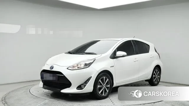 Toyota Prius C id 3742640 из Кореи 13