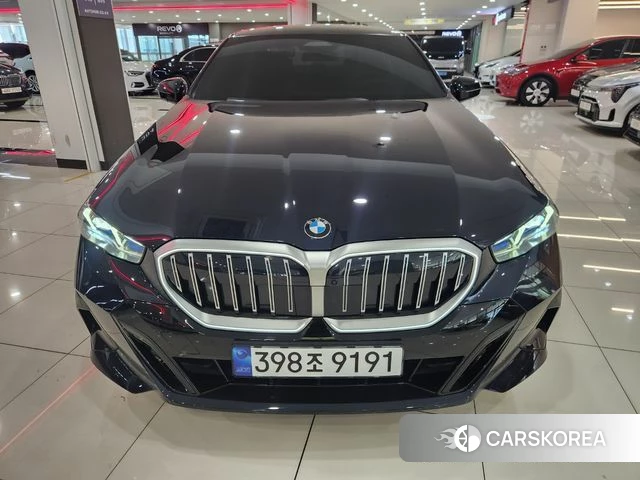 BMW 5 Series (G60) id 4511132 из Кореи 9