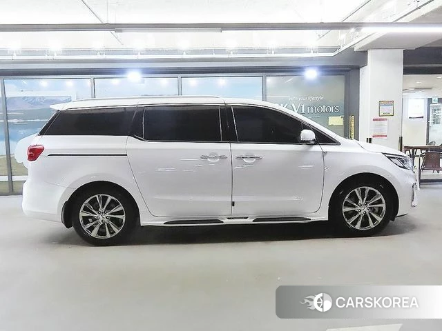 Kia The New Carnival id 4672329 из Кореи 13