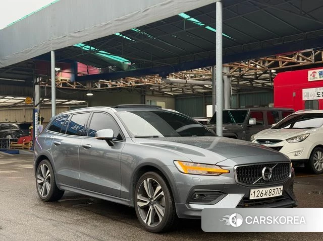 Volvo V60 Cross-Country 2nd Generation id 3916939 из Кореи 11