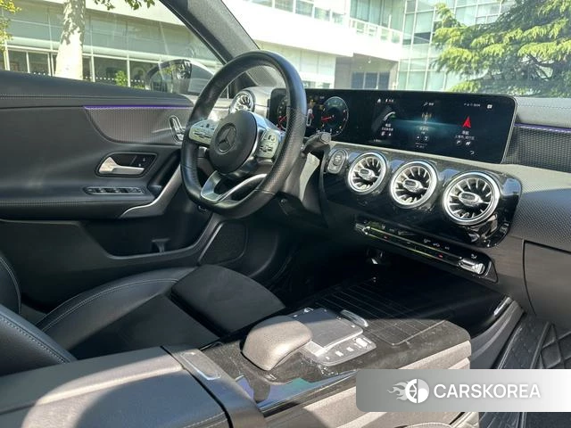 Mercedes-Benz Class A 2021 Белый из Китая, фото 3