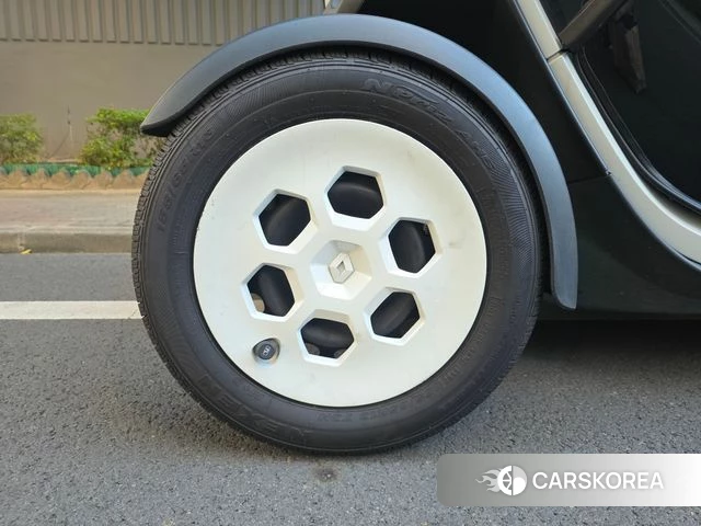 Renault Korea (Samsung) Twizy 2020 Белый из Кореи, фото 3