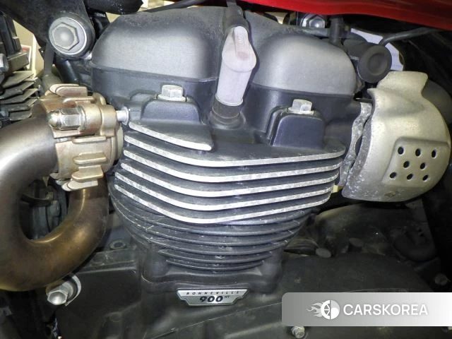 Engine photo
