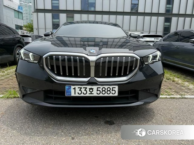 BMW 5 Series (G60) id 4607458 из Кореи 8
