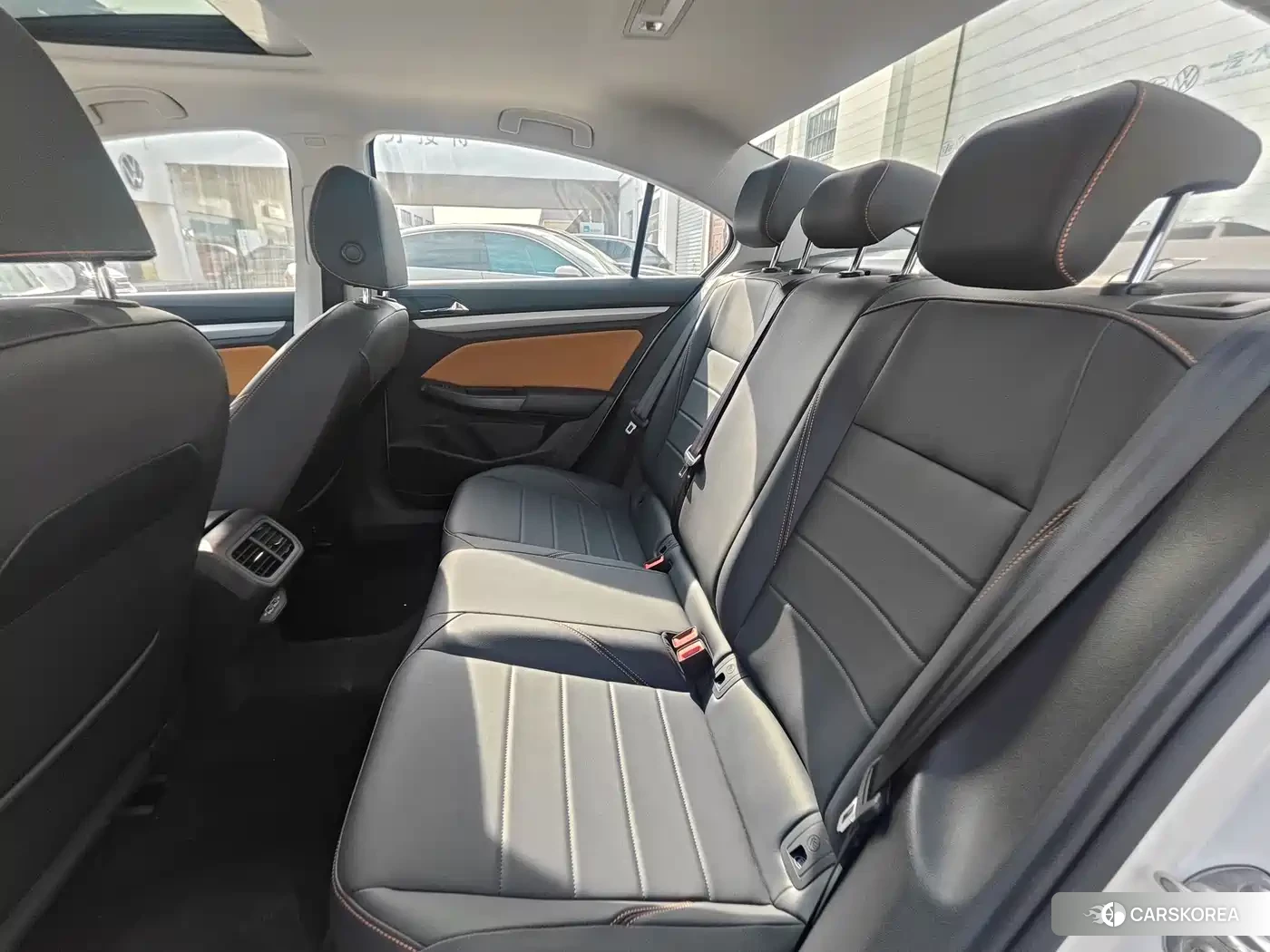 Volkswagen Bora 2025 Белый из Китая, фото 3