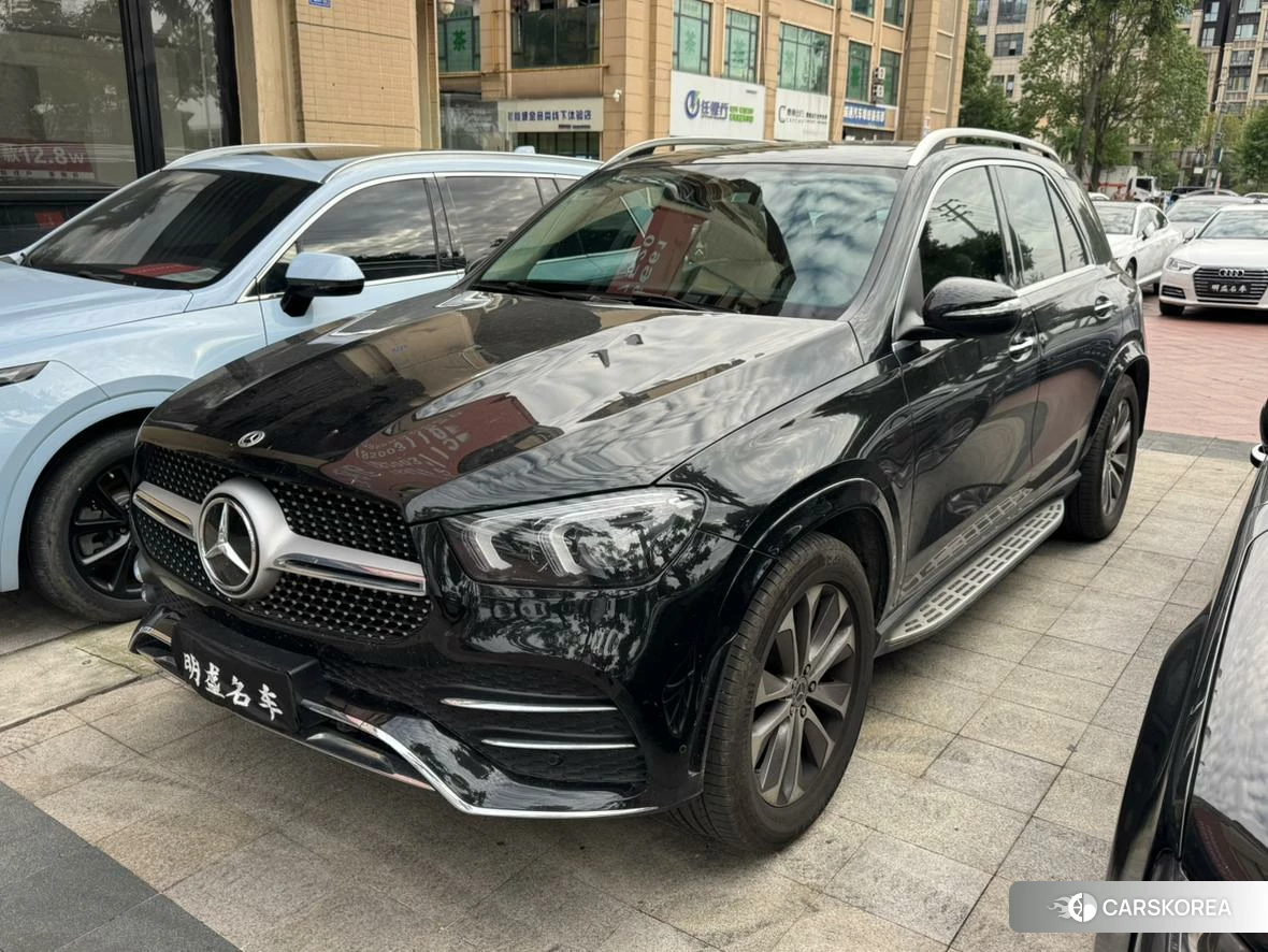 Mercedes-Benz GLE (import) 2021 Черный из Китая, фото 3