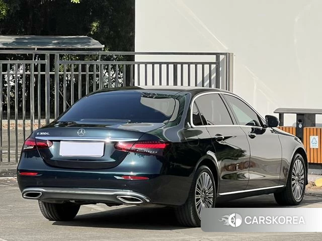 Mercedes-Benz E-class id 4265713 из Китая 14