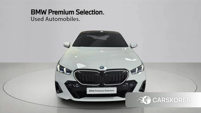 BMW 5 Series (G60) id 4915689 из Кореи 13
