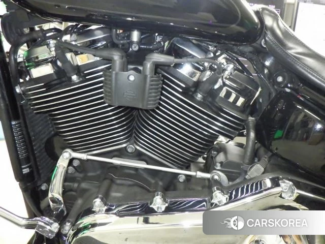 Engine photo