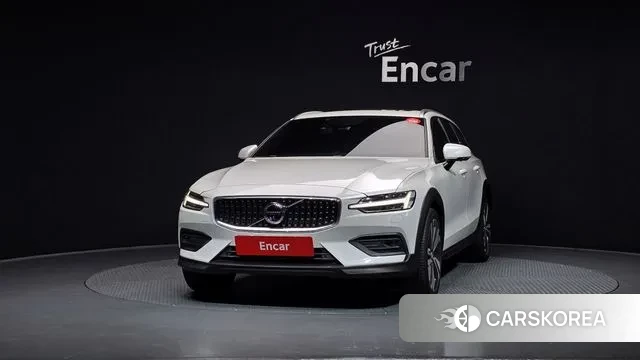 Volvo V60 Cross-Country 2nd Generation id 3139000 из Кореи 13