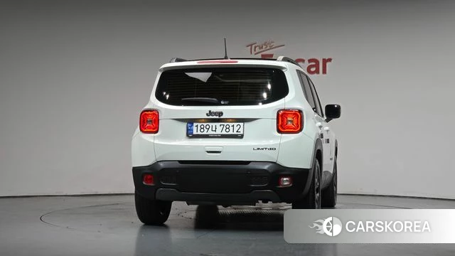 Jeep Renegade id 4665397 из Кореи 22