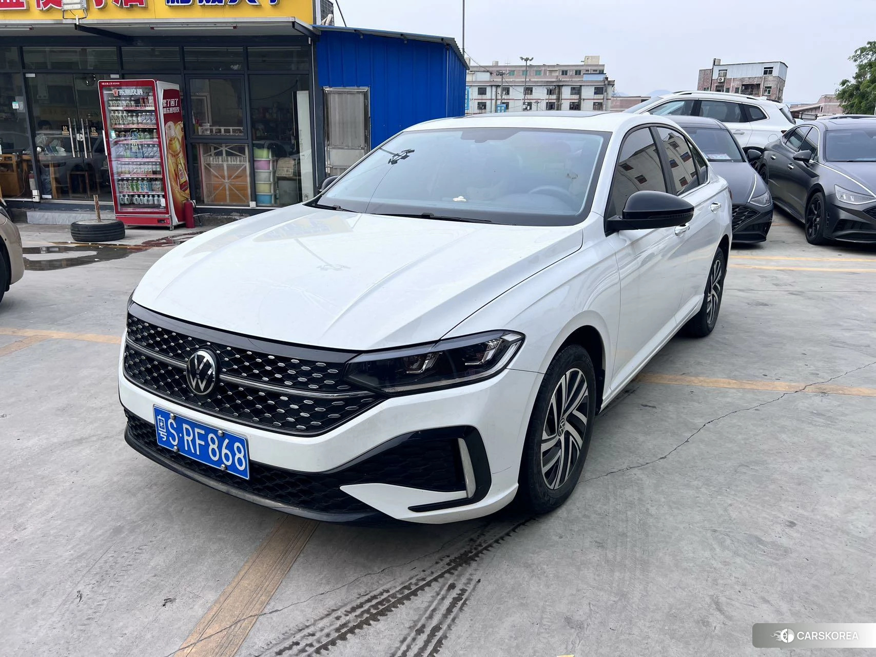 Volkswagen Lavida 2022 Белый из Китая, фото 3