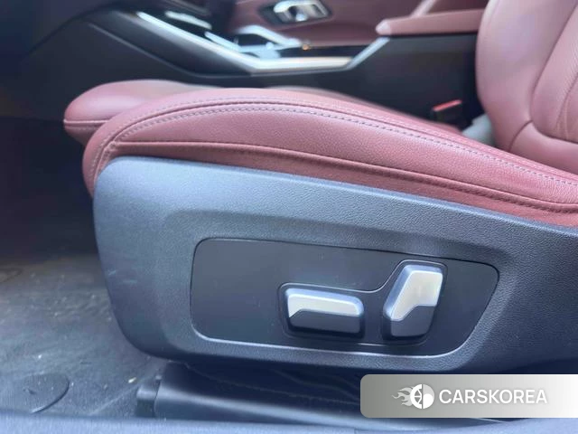 BMW 3 series id 4348685 из Китая 12