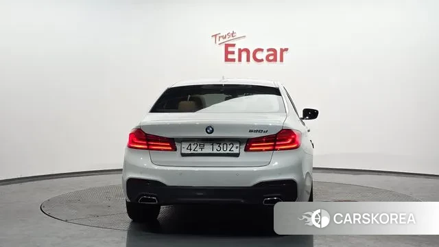 BMW 5 Series (G30) id 3515425 из Кореи 13