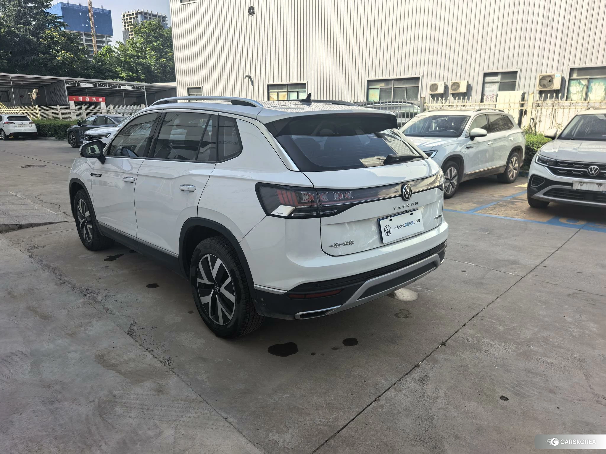 Volkswagen Tanyue 2023 Белый из Китая, фото 3