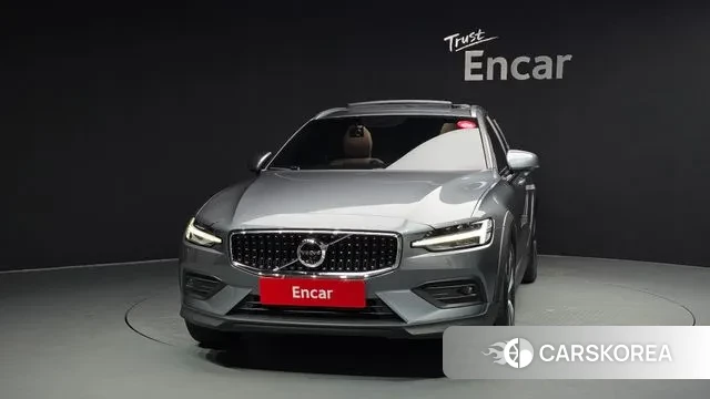 Volvo V60 Cross-Country 2nd Generation id 3095795 из Кореи 13