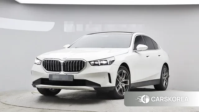 BMW 5 Series (G60) id 3620142 из Кореи 13