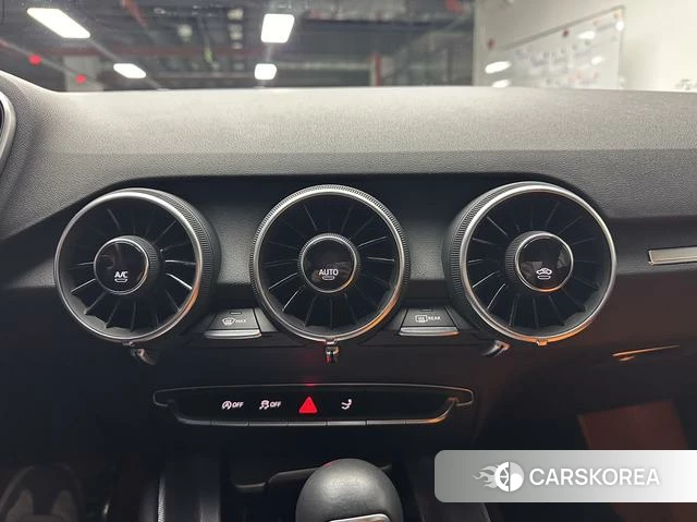 Audi TT id 4208677 из Китая 13