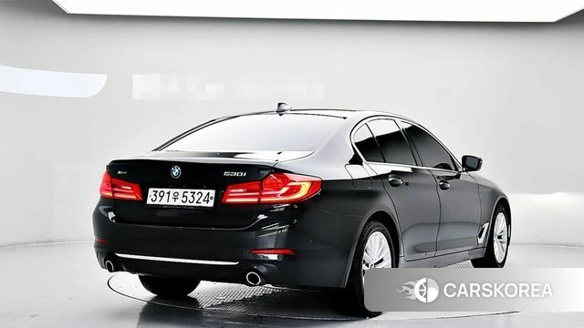 BMW 5 Series (G30) id 4642387 из Кореи 13