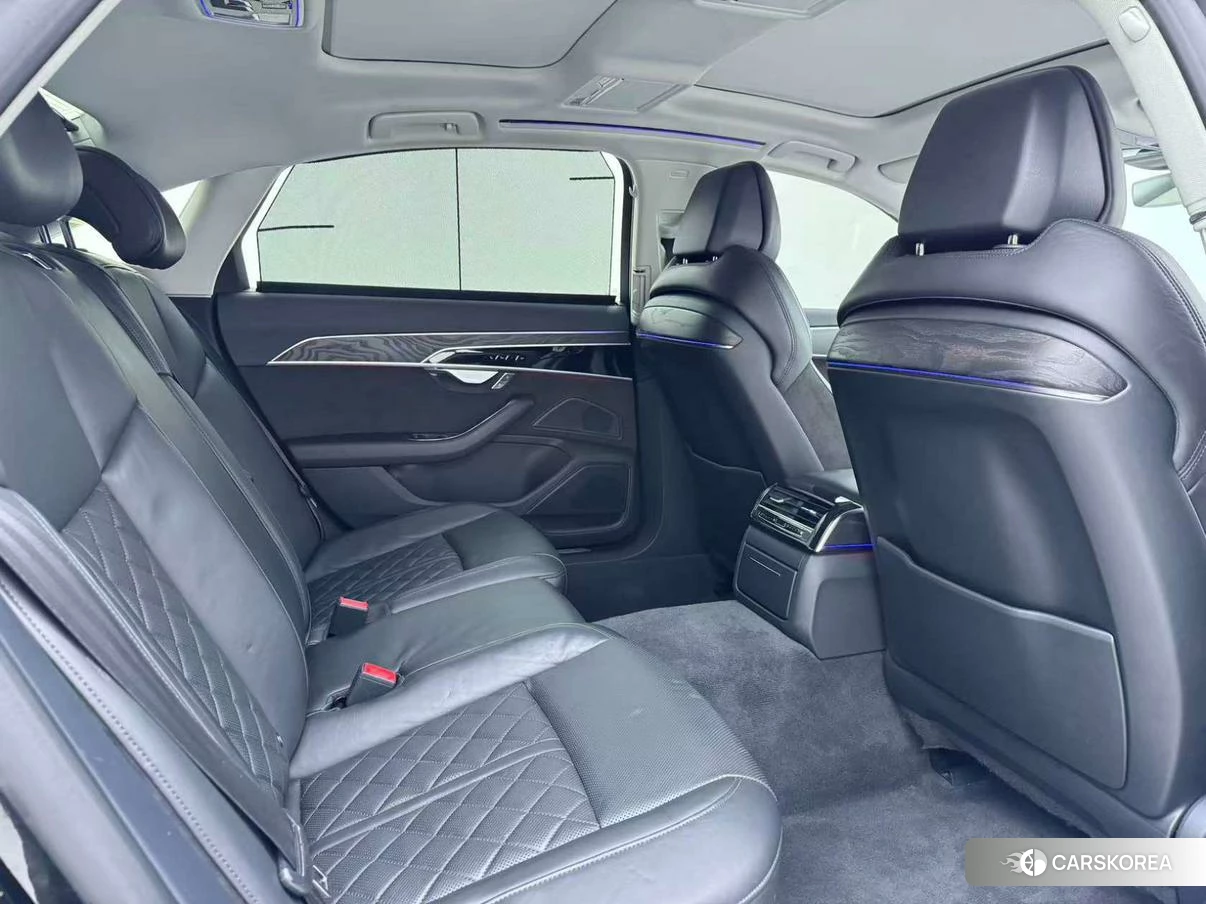 Audi A8 id 4479734 из Китая 8