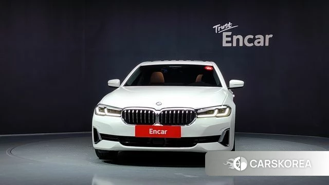 BMW 5 Series (G30) id 4507383 из Кореи 23