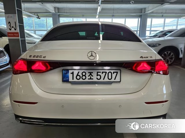 Mercedes-Benz E-Class W214 id 4406185 из Кореи 11