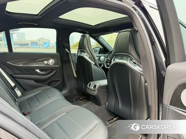 Mercedes-Benz E-class AMG id 4259716 из Китая 11