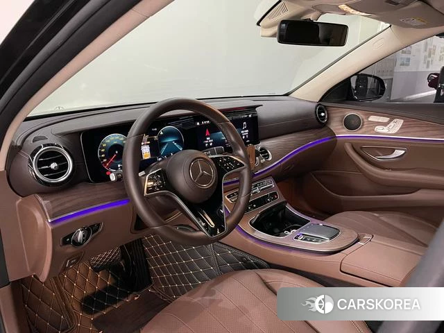 Mercedes-Benz E-class id 4368385 из Китая 14