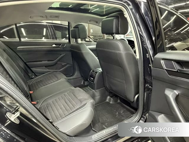 Volkswagen Magotan id 4263170 из Китая 20