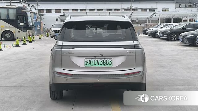 Aian AION Y 2023 Серебристо-серый из Китая, фото 5