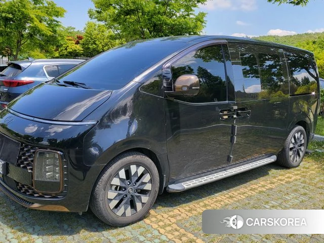Hyundai Staria 2024 Черный из Кореи, фото 4