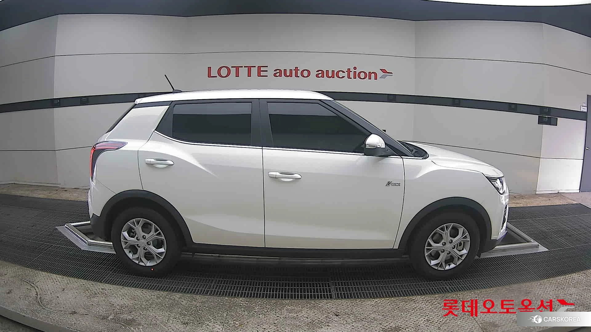 SsangYong Tivoli id 3875668 из Кореи 23