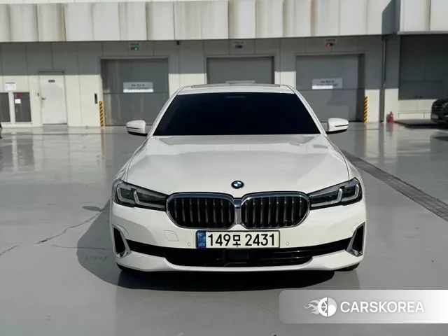 BMW 5 Series (G30) 2020 Белый из Кореи, фото 3