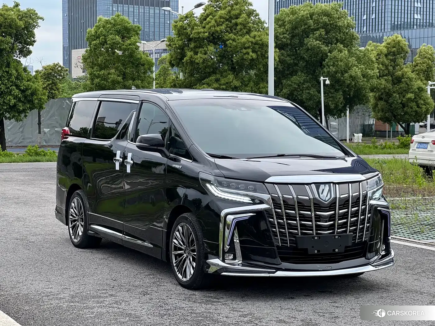 Toyota Elfa 2022 Черный из Китая, фото 3