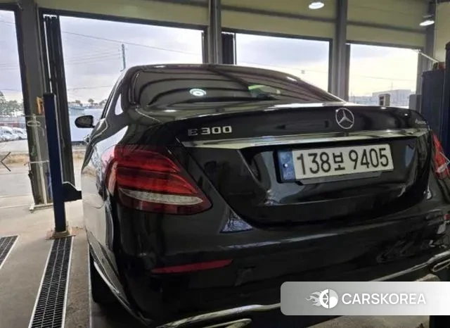 Mercedes-Benz E-Class W213 2019 Черный из Кореи, фото 3