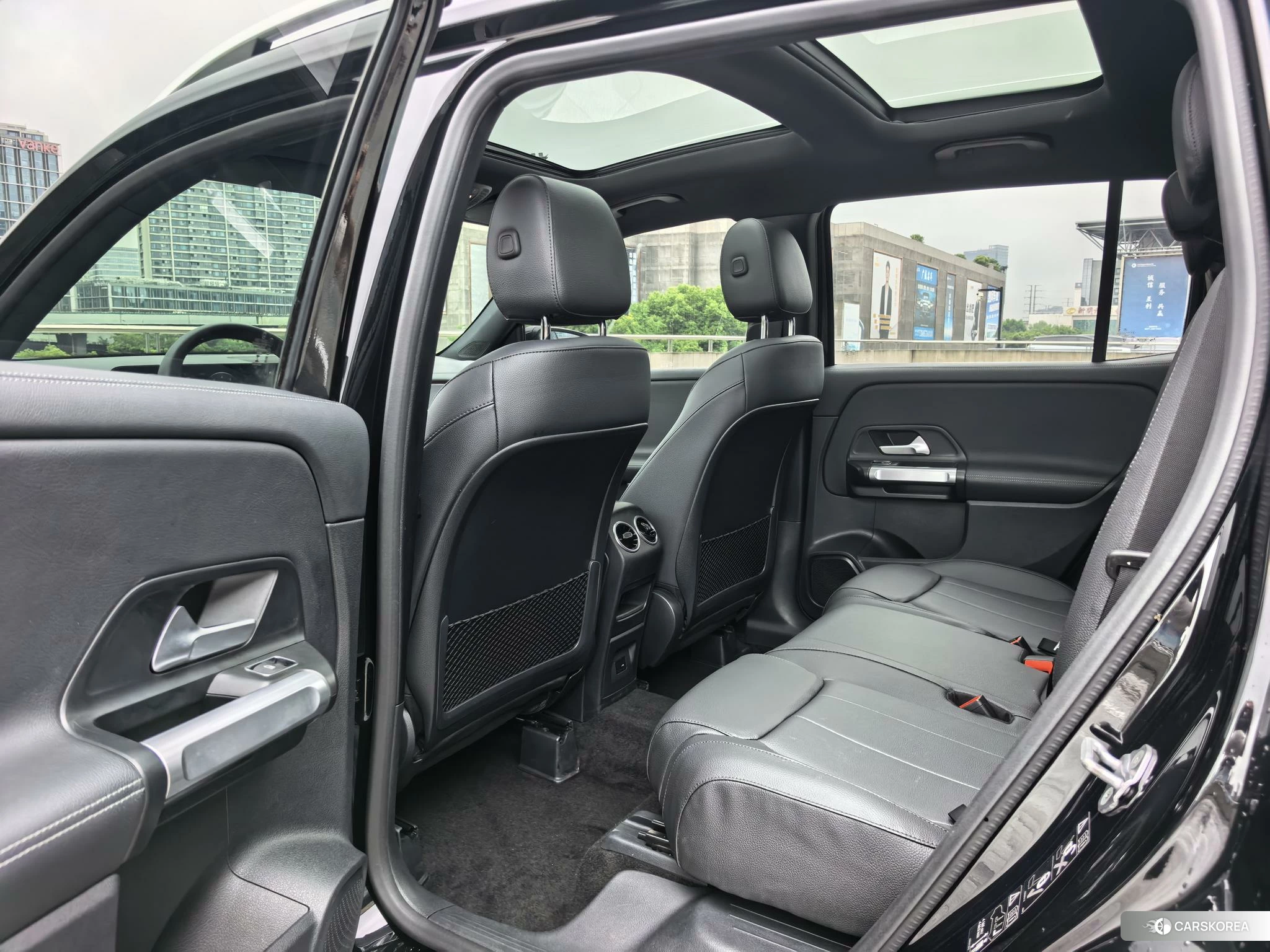Mercedes-Benz GLB 2022 Черный из Китая, фото 3
