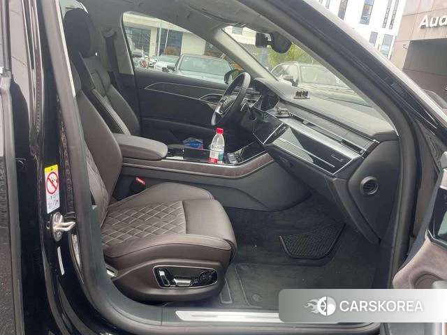 Audi A8 id 4213158 из Китая 7