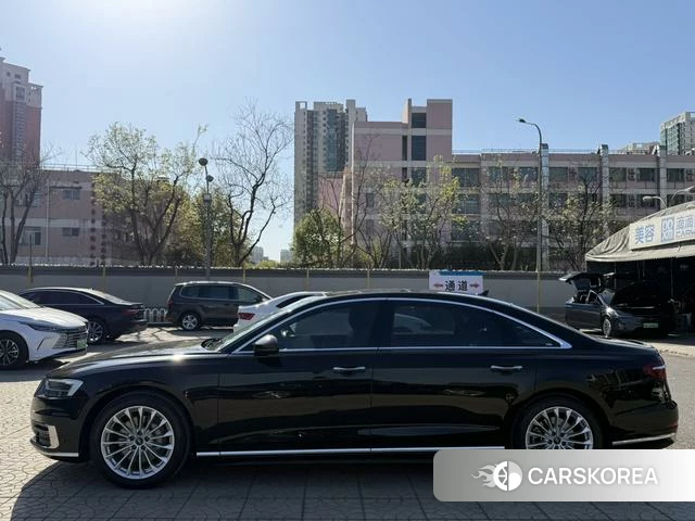 Audi A8 2021 Черный из Китая, фото 5