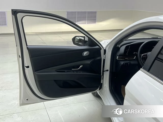 Hyundai Elantra id 4207440 из Китая 15