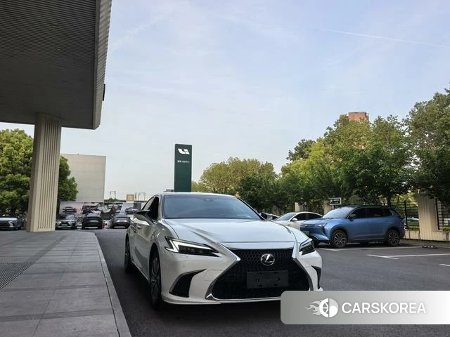 Lexus ES id 4221314 из Китая 10