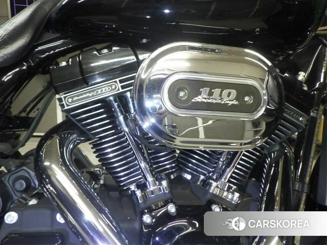 Engine photo