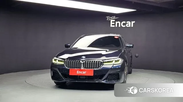 BMW 5 Series (G30) id 3342917 из Кореи 13