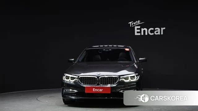 BMW 5 Series (G30) id 3742729 из Кореи 13