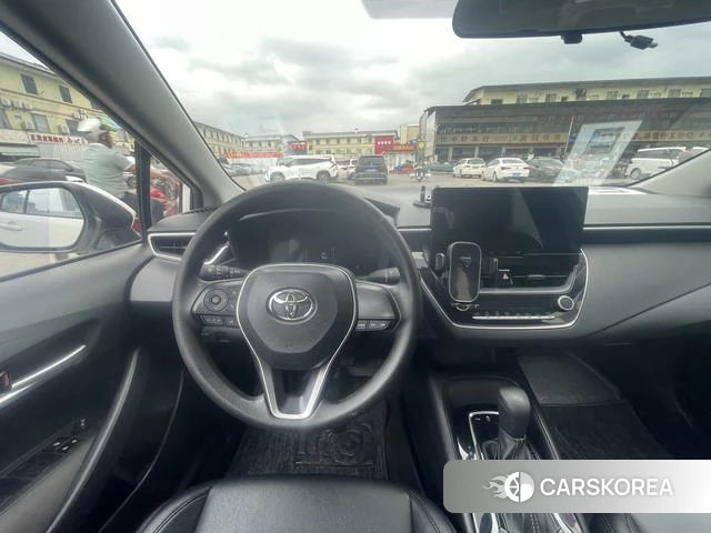 Toyota Corolla 2023 Белый из Китая, фото 3