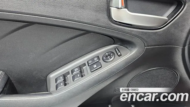 Kia The New K3 id 2575969 из Кореи 13