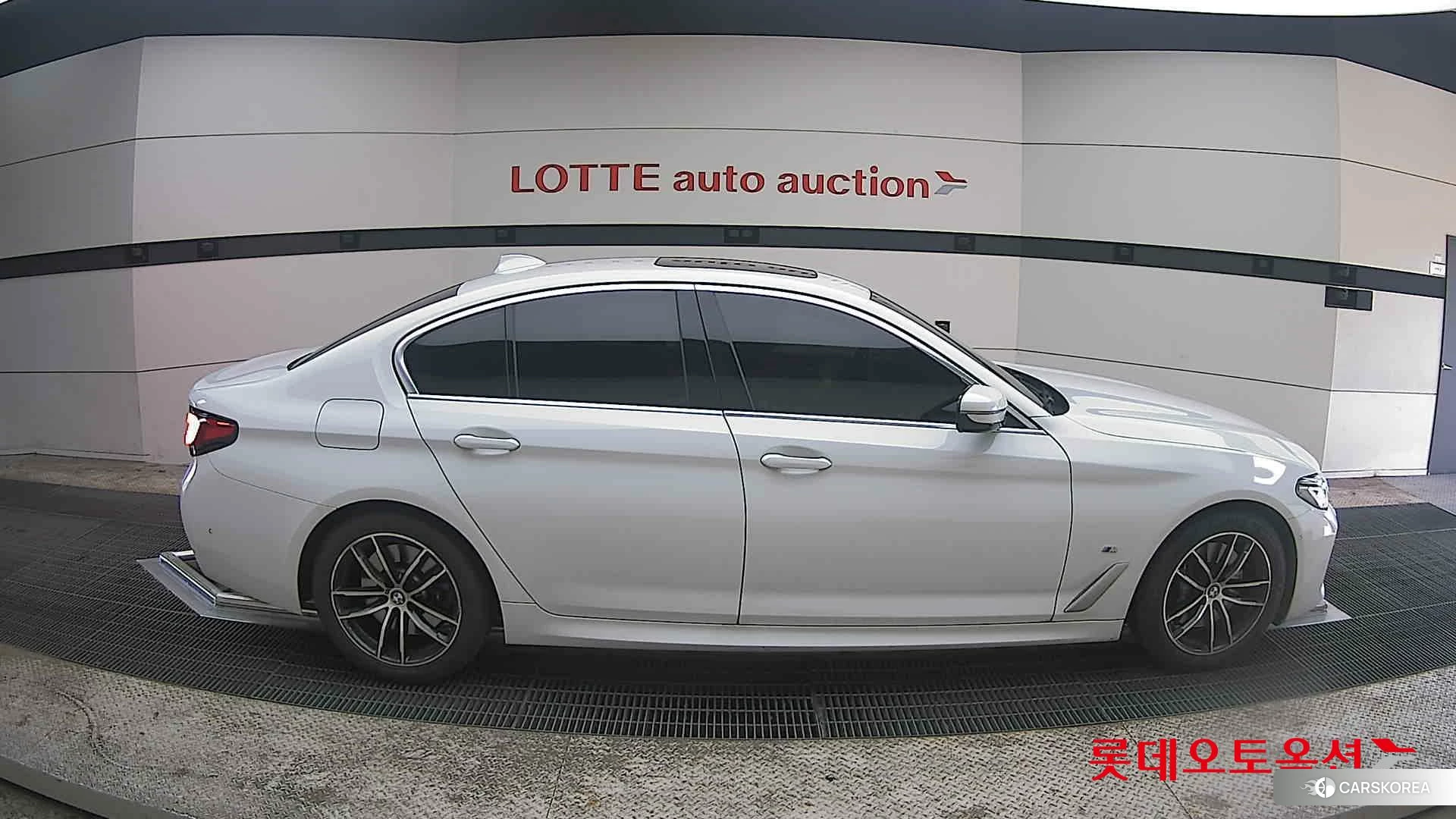BMW  523d xDrive id 3882204 из Кореи 23