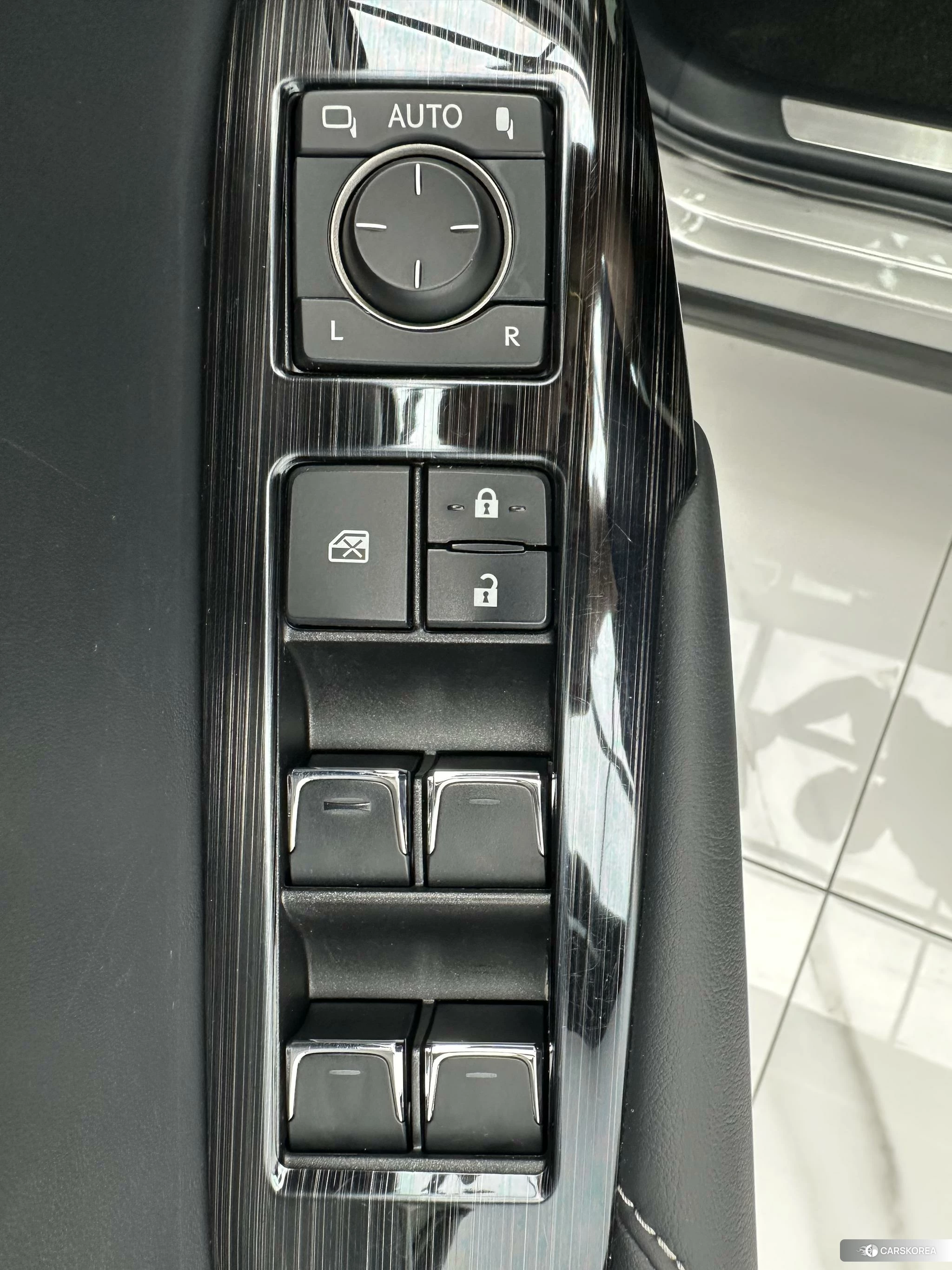 Lexus NX id 4479684 из Китая 11