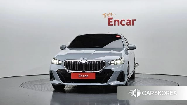 BMW 5 Series (G60) id 4719545 из Кореи 23