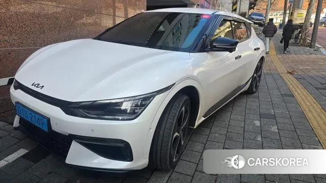 Kia EV6 2023 Белый из Кореи, фото 3