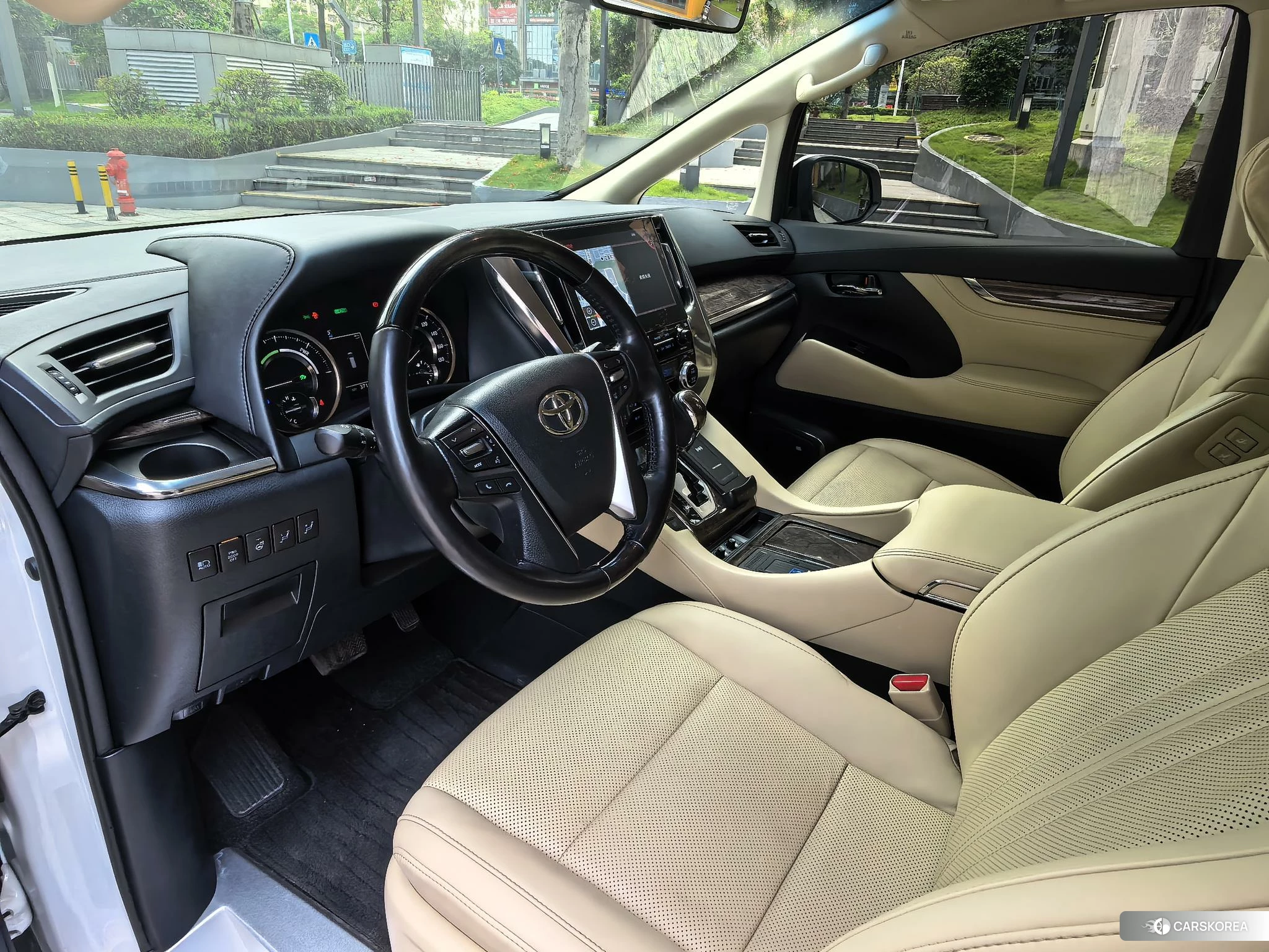 Toyota Elfa id 4467700 из Китая 9